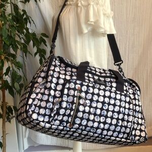 VERA BRADLEY Lighten Up Ultimate Gym Bag in Splat Dot XL travel bag carry on